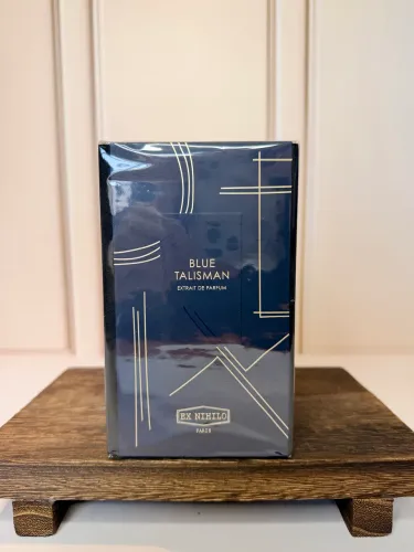 Kit perfumes Ex Nihilo e House of B?