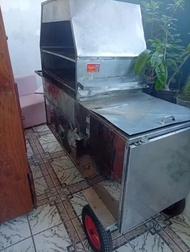 Carrinho de churrasquinho 