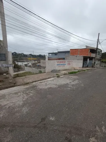 Dois terrenos contíguos 210 m2+ 360m2