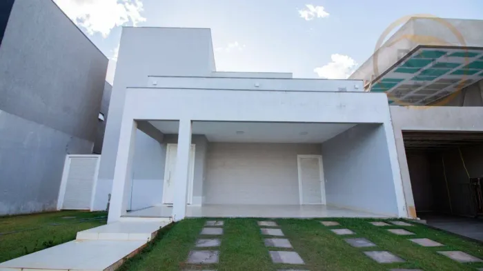 Casa à venda/aluguel no Cond. Jardim de Versailles, no Valparaíso com 3 quartos sendo 1 su