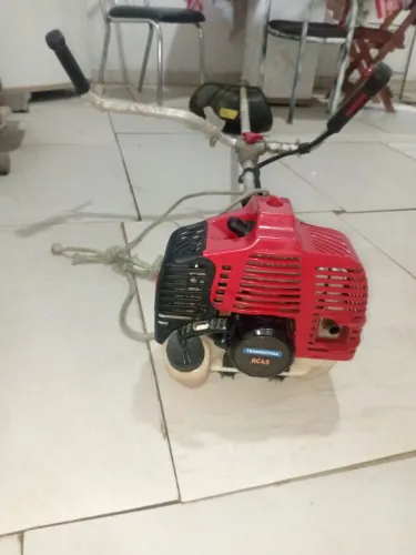 Roçadeira a gasolina Rc43 tramontina 