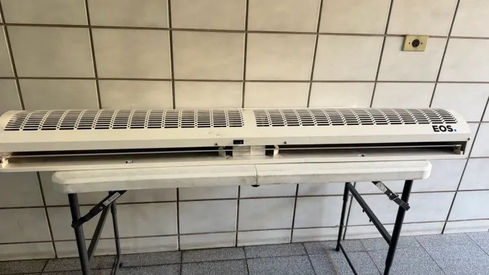 Cortina de vento para ar condicionado