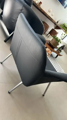 POLTRONA DE ALTA QUALIDADE.  DUAS POLTRONAS DISPONIVEL.