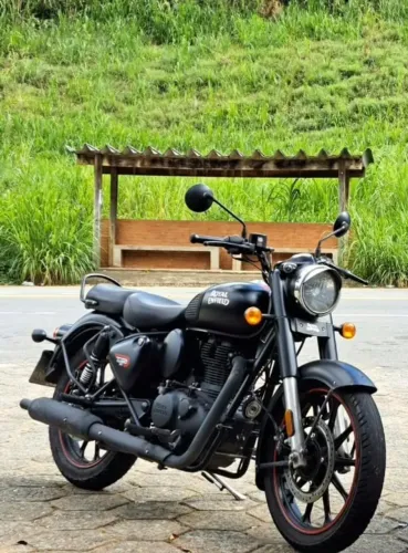 Royal Enfield Classic 350 Stealth Black 2023