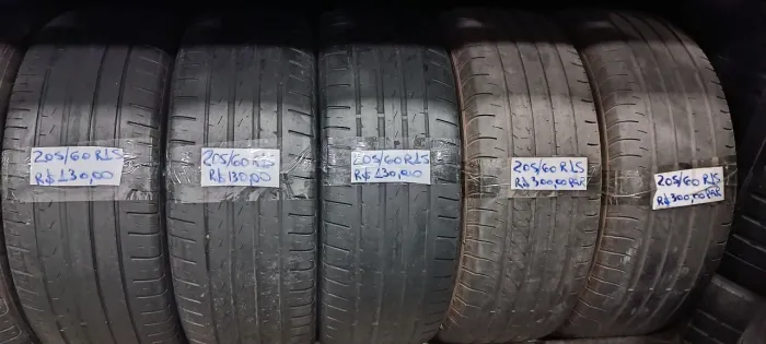 205/60 R 15 - Goodyear e Pirelli - Usados - Bom Estado ( Aceito cartões - Leia )