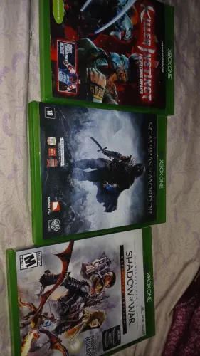 TRÊS JOGOS XBOX ONE
