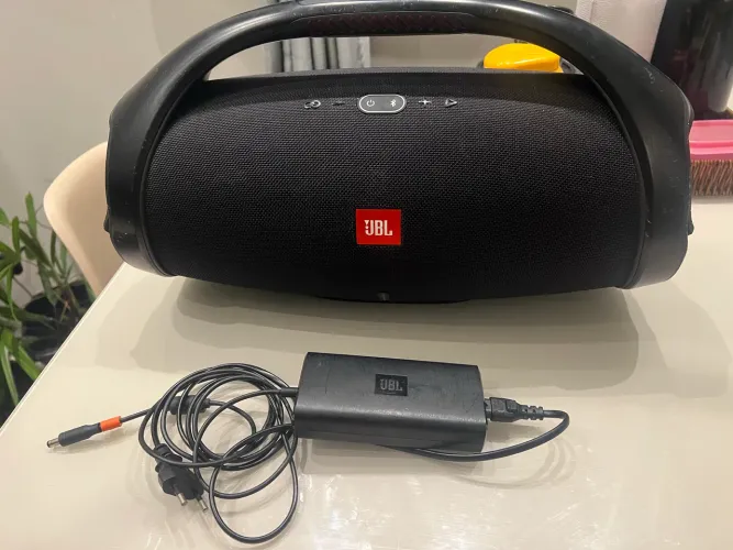 JBL Boombox 2