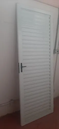 Porta De Aço Laminada  210 x 80 cm Abertura Esquerda Branco