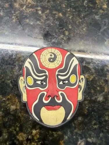 ímã de geladeira máscara chinesa importado.