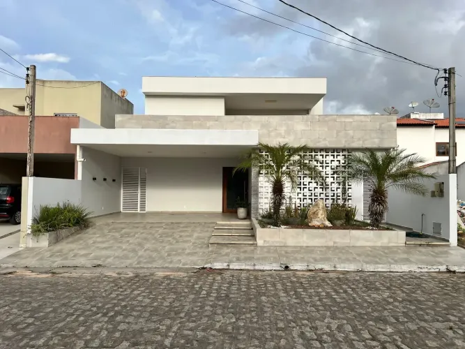 Imóvel para aluguel possui 200 metros quadrados com 3 quartos em São Luiz - Arapiraca - AL