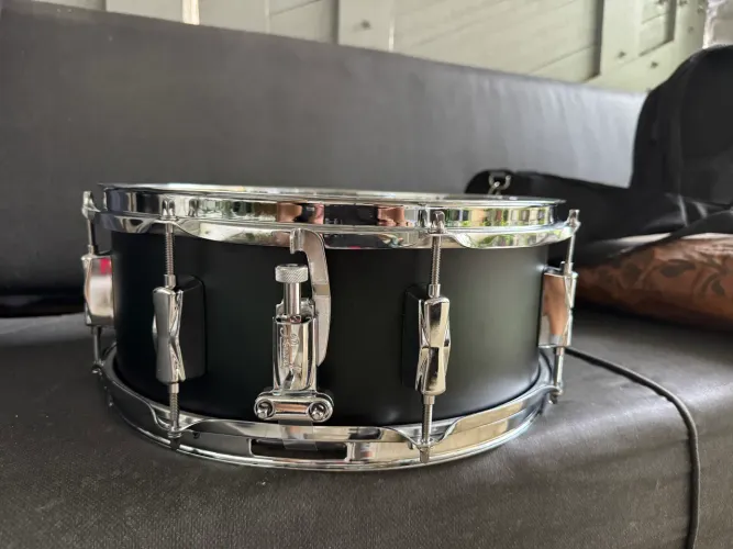 Caixa Pearl decade