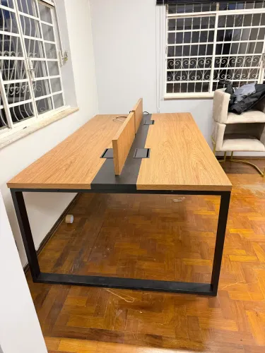 Vendo mesa corporativa 