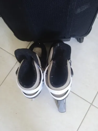 Vendo um patins sem novo .numeração de 37 a 40
