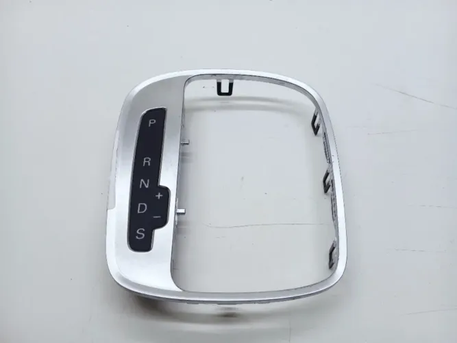 Acabamento Alavanca Marcha Audi Q3 2.0 2014 8P1713463A