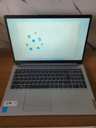 Lenovo IdeaPad 1 i3 12ª Geração SSD 256GB - Muito Novo