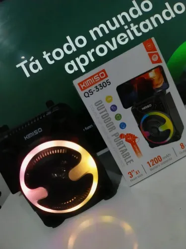 Caixa de som na caixa 70