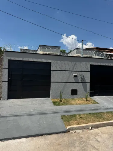 Casa Flor do Ipe 90m²