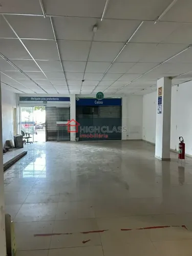 Loja Ampla de 230m² de Frente para o Mar na Praia da Costa!