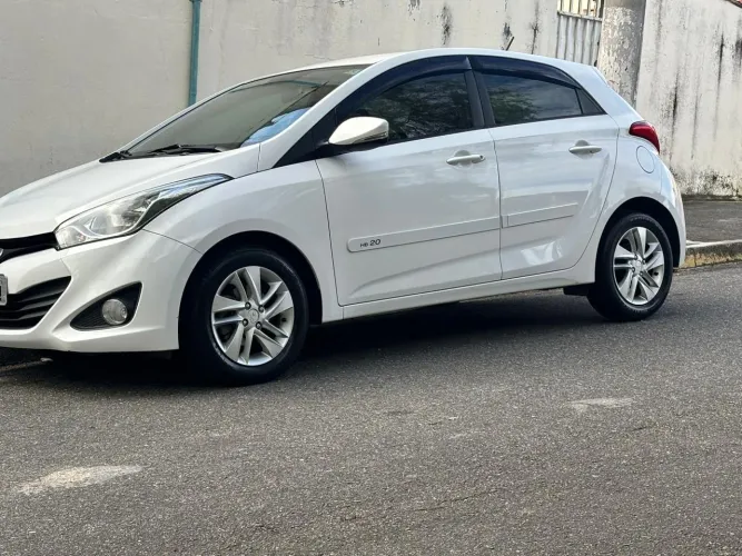 Hyundai HB20 Premium 1.6 Flex 16V Mec. 2014