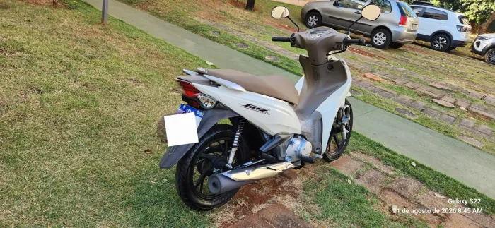 Honda Biz 125 Ex 2023 - Branco Perolizado