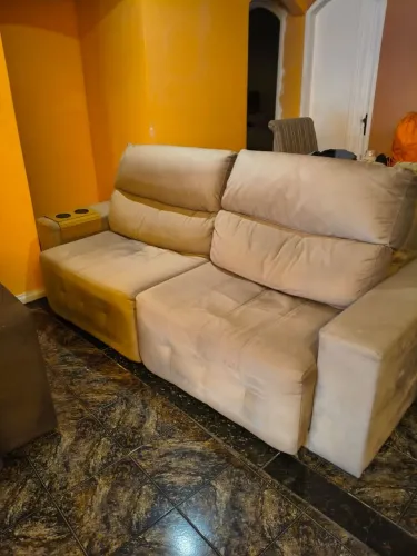 Sofá retrátil