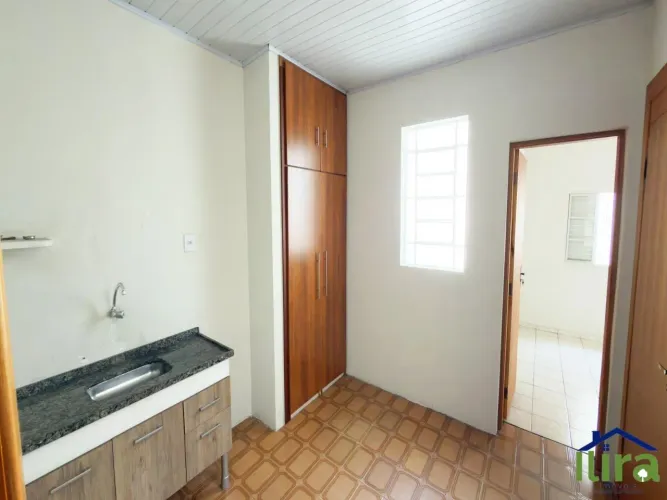 Casa Para Locacao Sobre Loja Na Vila Yara  Praticidade e Otima Localizacao
