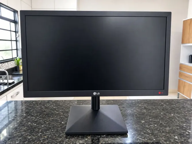 Monitor LG / Novíssimo