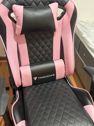 VENDO CADEIRA THUNDERX3 Cadeira ThunderX3 semi-nova, em ótimo estado.