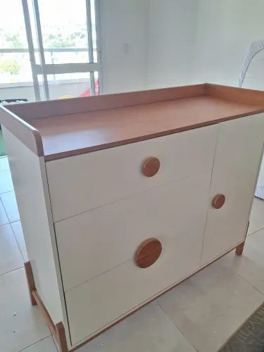 Cômoda madeira