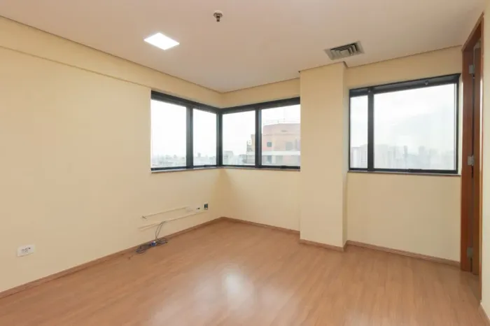 Sala comercial na Avenida da Aclimação, 68 - conjunto 132 sala 3 13 m²