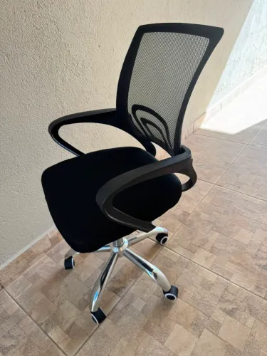 Cadeira Secretária Giratória De Escritório Ergonômica em Tela Mesh Best Chair