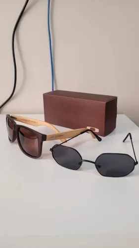 Vendo dois Óculos Novos oakley e retro