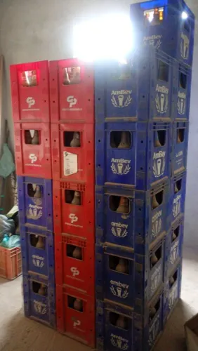 Vendo caixas de cerveja