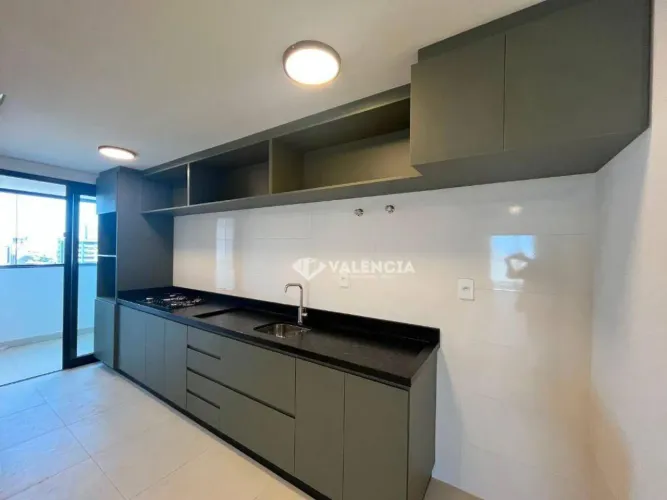 Apartamento com 3 dormitórios para alugar, 110 m² por R$ 5.050,00/mês - Centro - Cascavel/