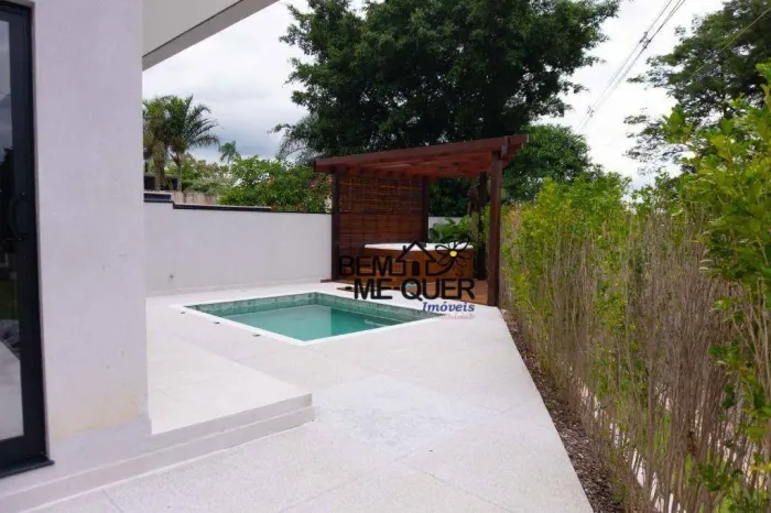 Sobrado Contemporâneo com Piscina, Spa e 4 Dormitórios no Condomínio Phytus Itupeva/SP