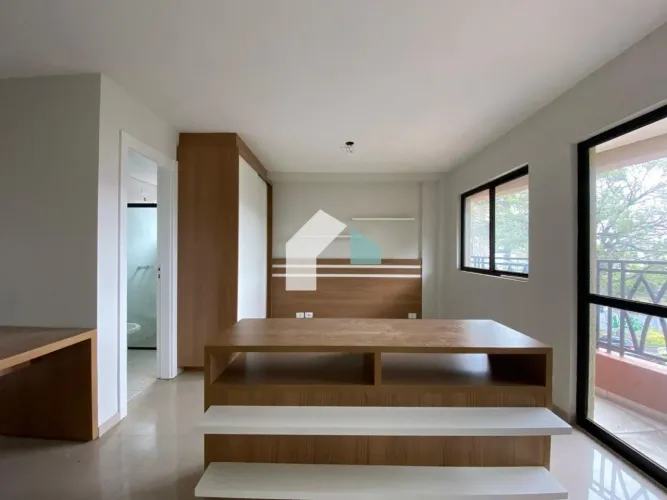 Apartamento Mobiliado com 42m², Churrasqueira Privativa e Vaga de Garagem