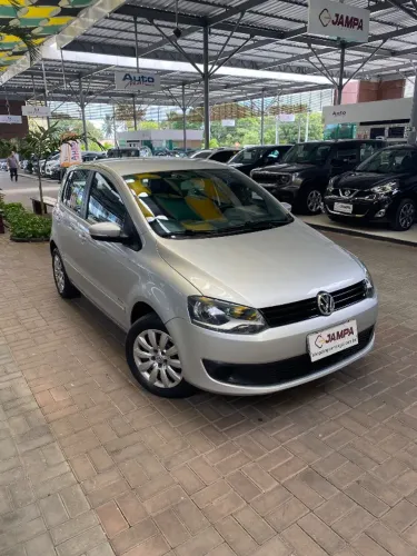 Volkswagen Fox 1.0 MI Total Flex 8V 5P 2014