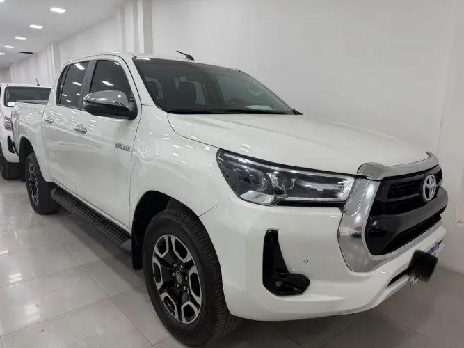 Toyota Hilux CD SRV 4X4 2.8 TDI Diesel Aut. 2024