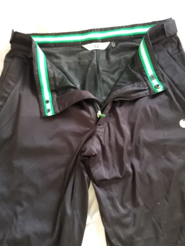 Calça BMW oportunidade de 1500 por 400