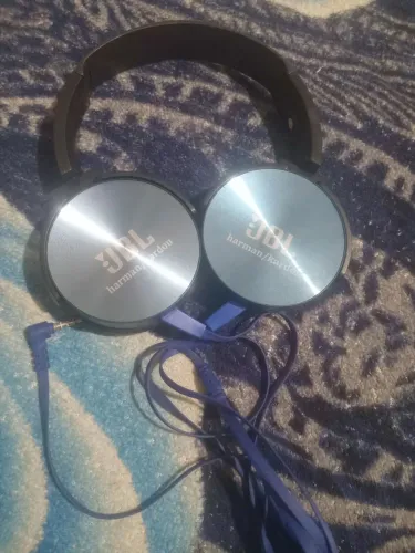 vendo fone de ouvido JBL com fio