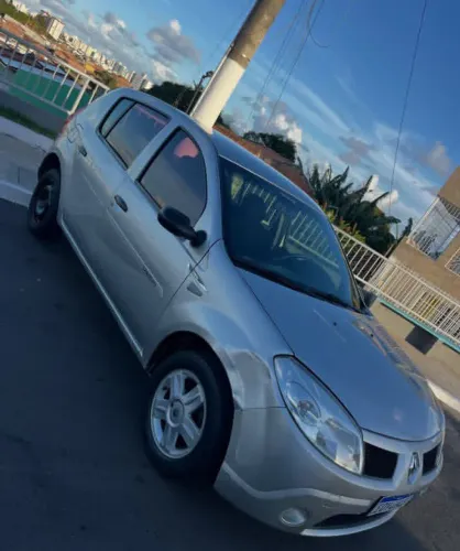 Renault Sandero Authentique Hi-flex 1.0 16V 5P 2011