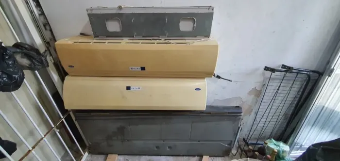 Ar-Condicionado Carrier 30.000 BTUs - Necessita Manutenção - 220v