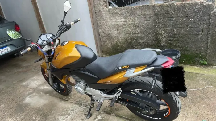 CB300R