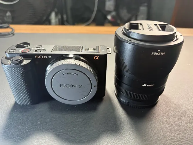KIT Câmera Sony ZV e10 + Lente Viltrox Af23mm F1.4
