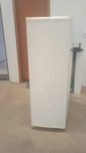 Geladeira Consul 240L usada