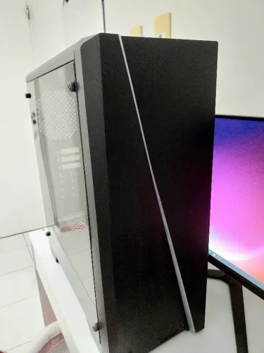 Gabinete AeroCool Cylon Mid Tower, RGB