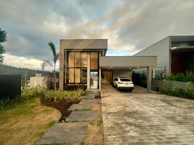 Casa de Alto Padrão no Condomínio Campos do Conde  Bragança Paulista/SP
