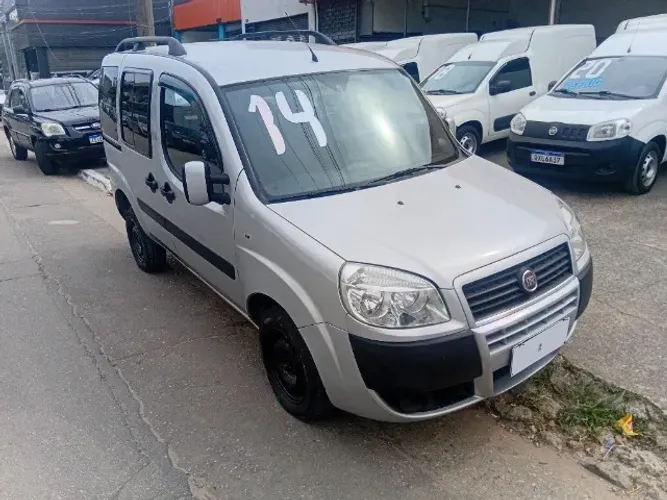 Fiat Doblo Essence 1.8 Flex 16V 5P 2014
