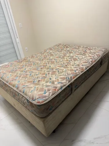 Cama box queen