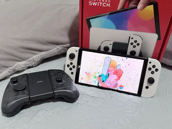Nintendo Switch OLED 128gb + Controle QRD (Desbloqueado)